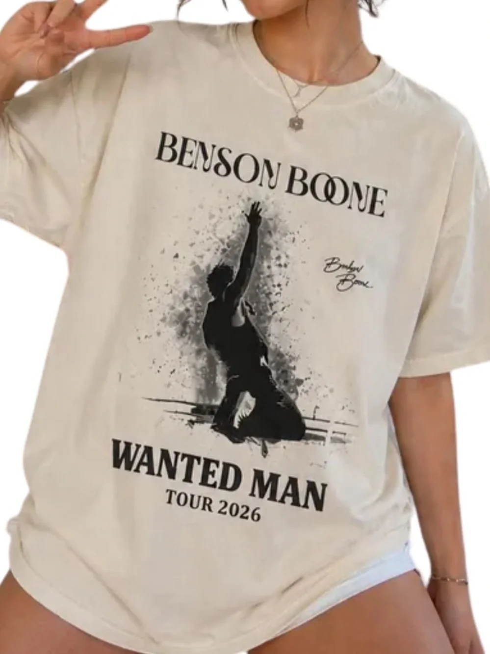 Gildan Cream Benson Wanted Man 2026 Tour Tee - Picture 2 of 3